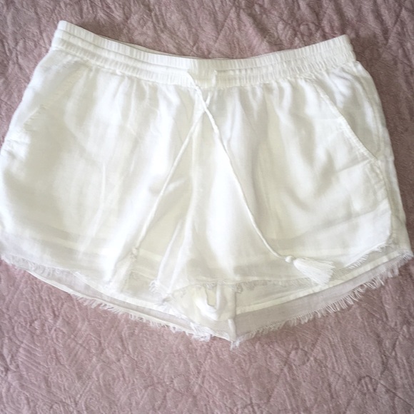 aerie Pants - aerie l White tassel shorts S